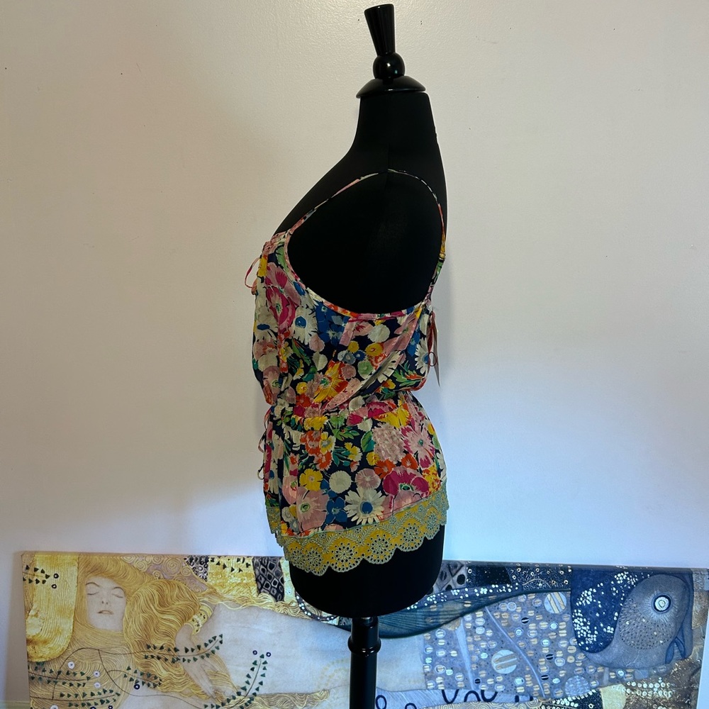 Johnny Was Floral Top NWT Size Medium - Picture 7 of 10